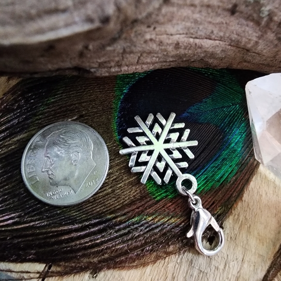 5/$25 Silver Snowflake Charm for Bracelet Xmas Stocking Stuffer Winter Jewelry - Picture 7 of 9